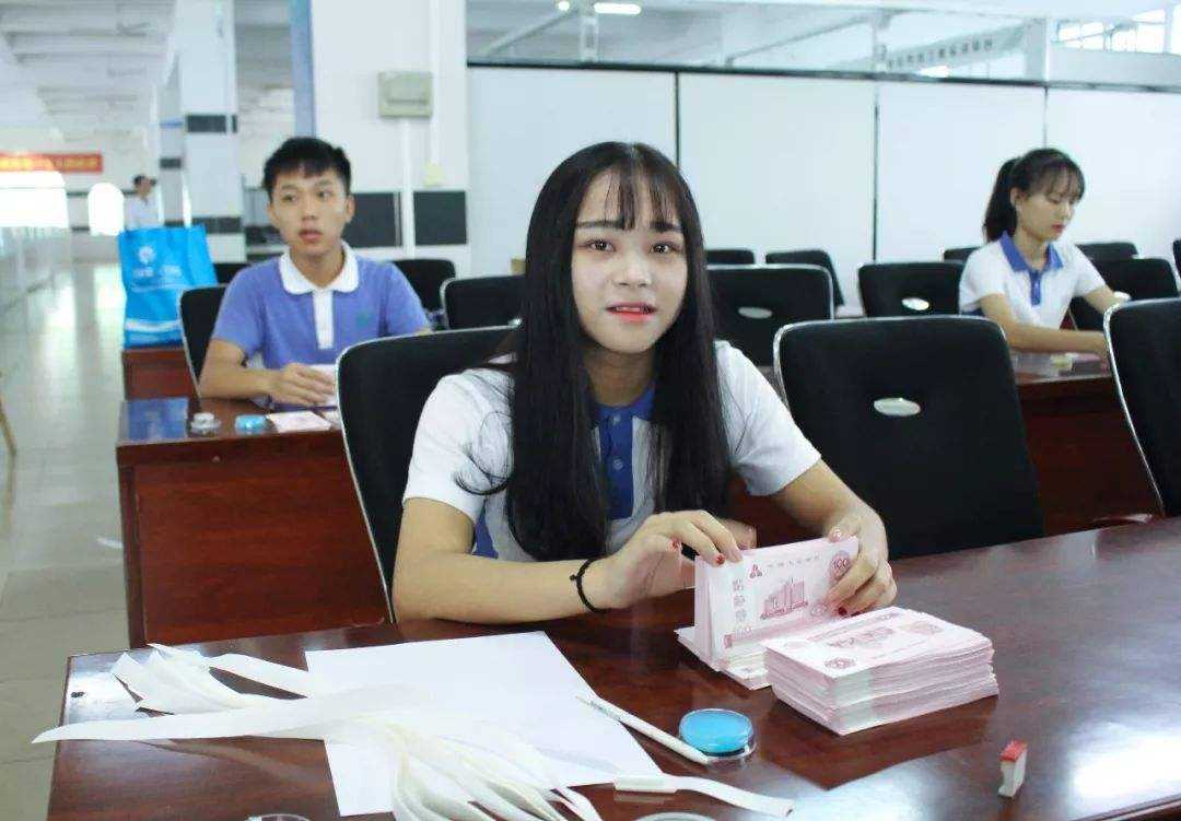 1566439919892426.jpg 1566439919892426.jpg