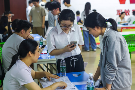 1747811472937539.jpg ES7A3559.jpg