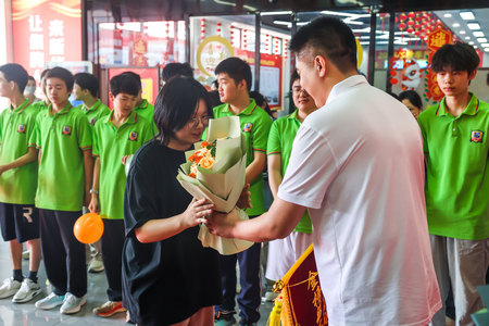 1752458943140510.jpg ES7A7707.jpg